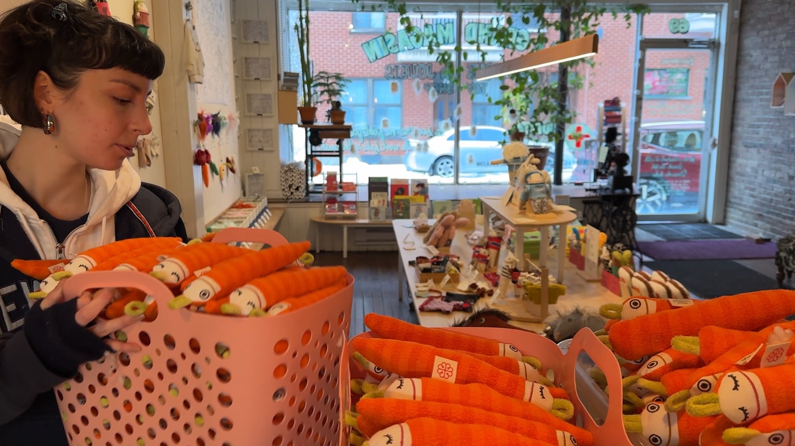 Fin des boîtes pour nouveaux parents Bienvenue Bébé: des pertes pour les artisans d’ici et des familles déçues