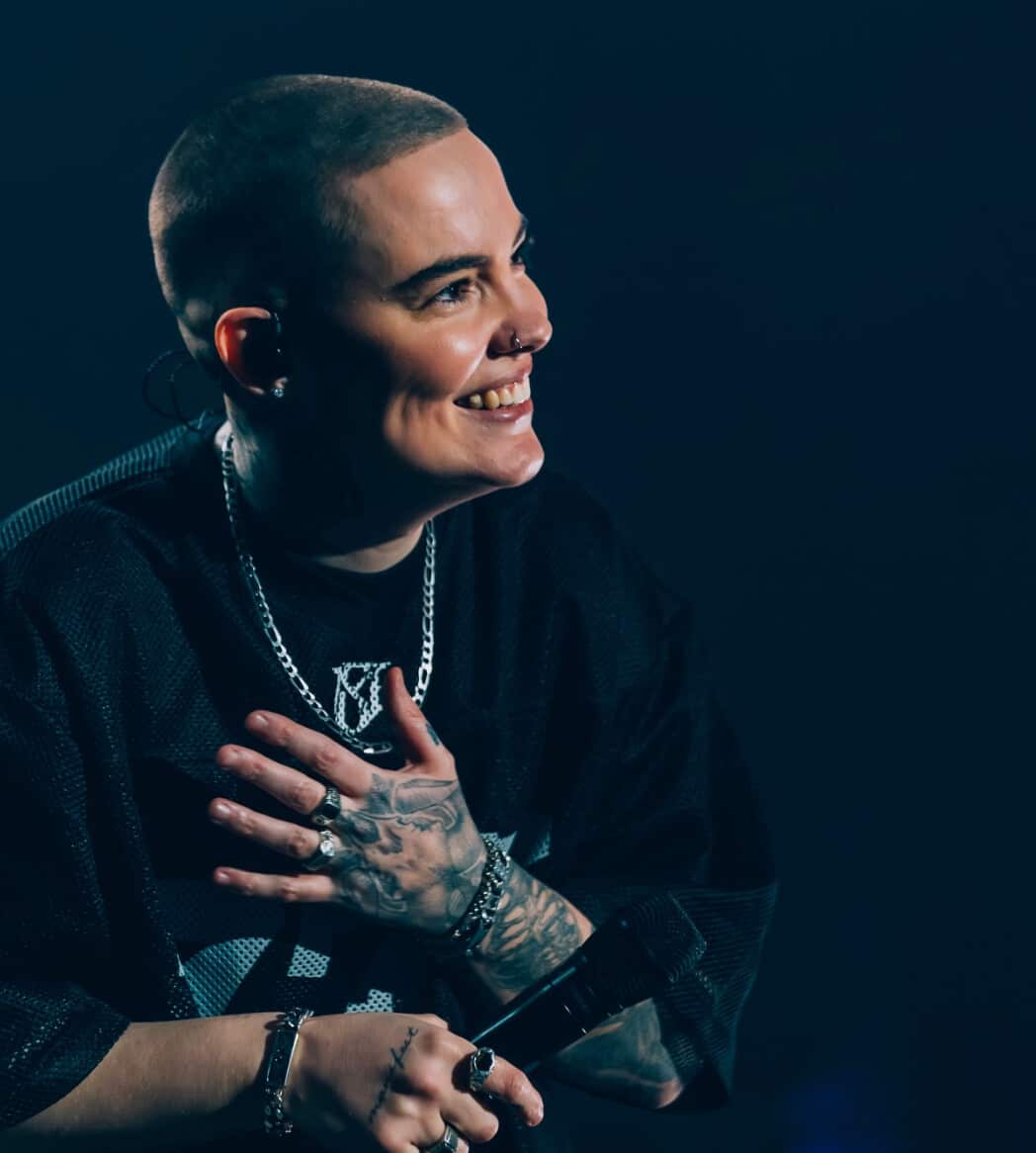 On HURLE devant la parodie de Roxane Bruneau