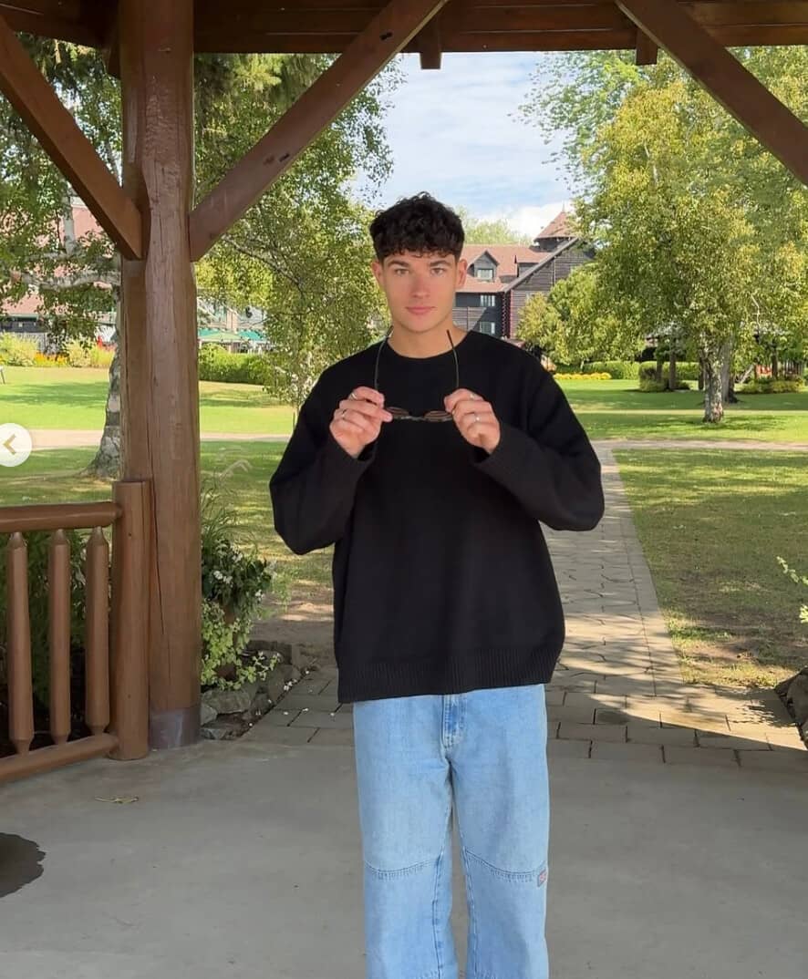 Il coupe les ponts avec sa mère et c'est percutant