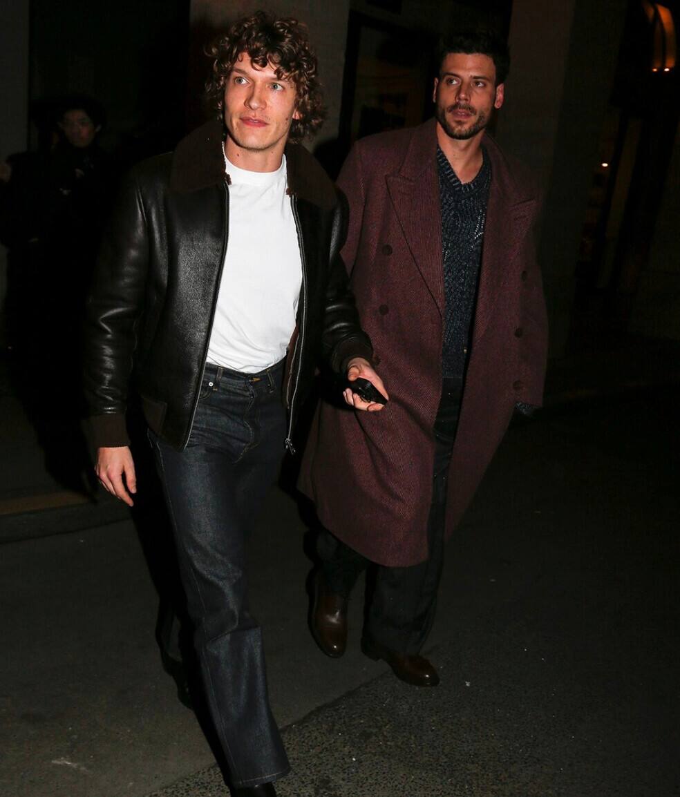 Connor Storrie et François Arnaud au restaurant