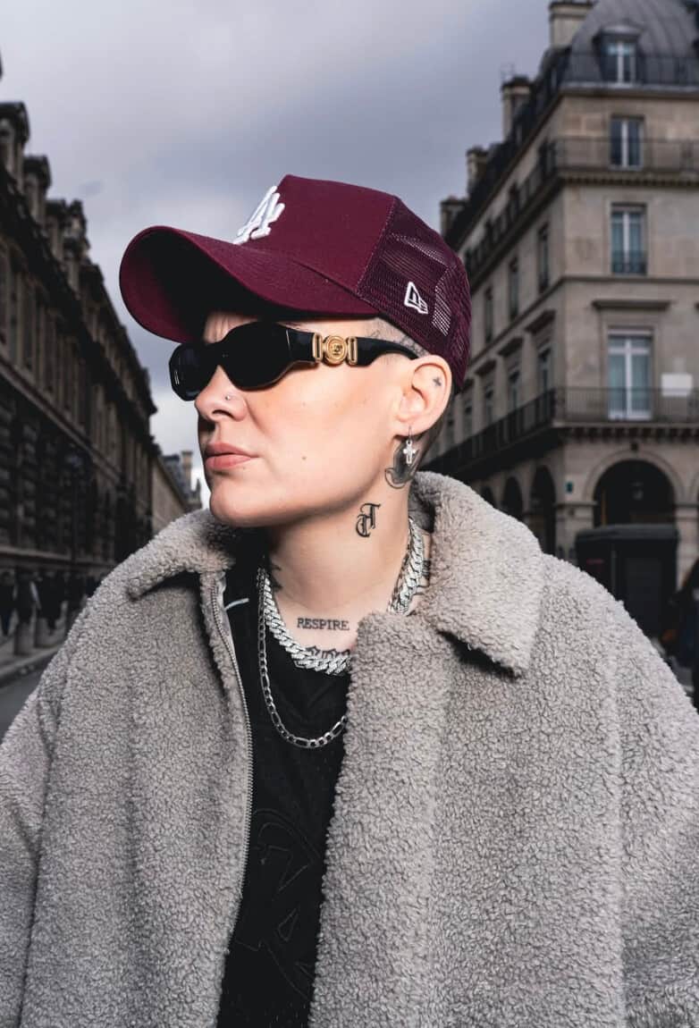 Elle expose un troublant commentaire