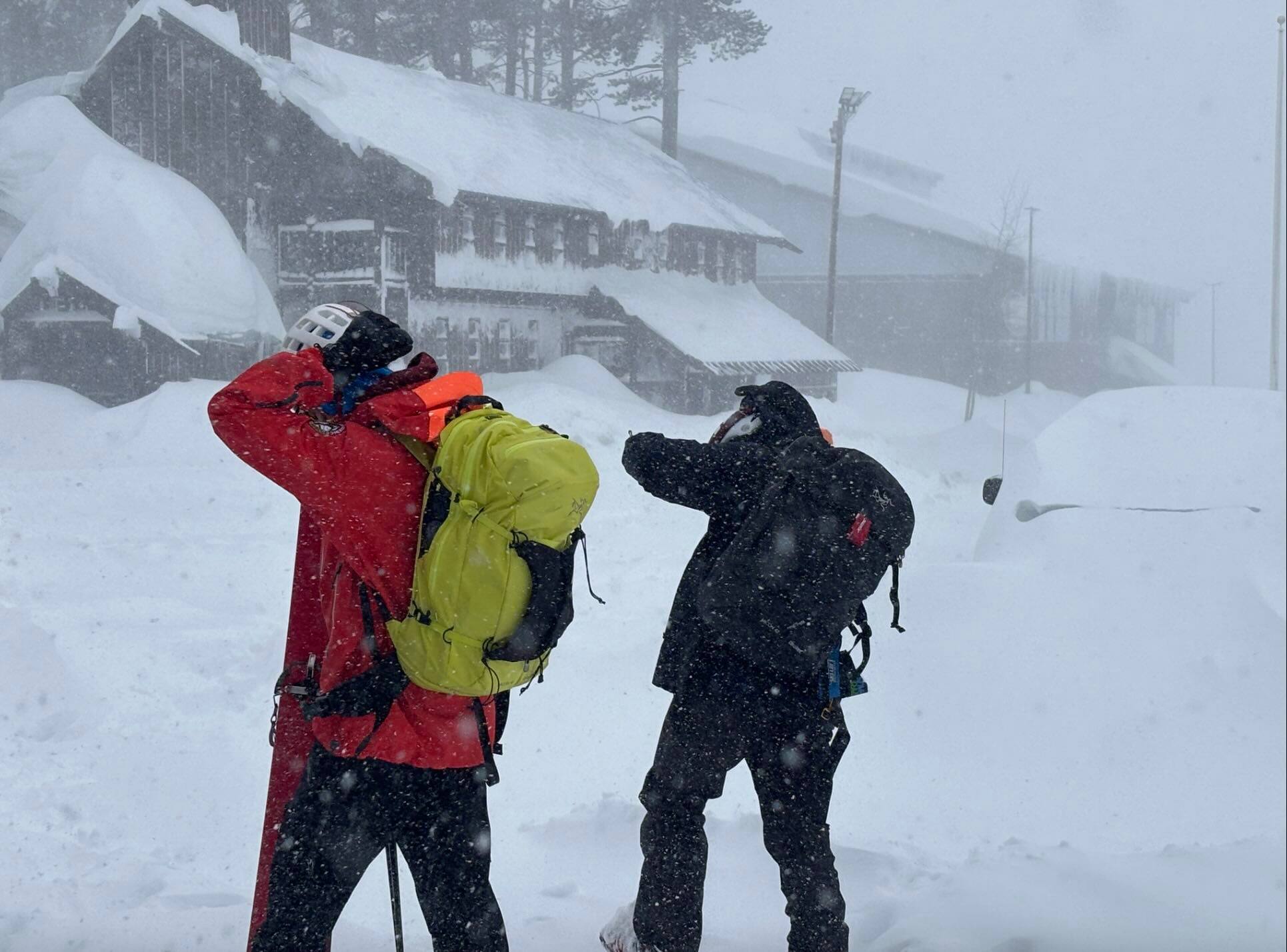 Dix skieurs port&eacute;s disparus en Californie dans une avalanche