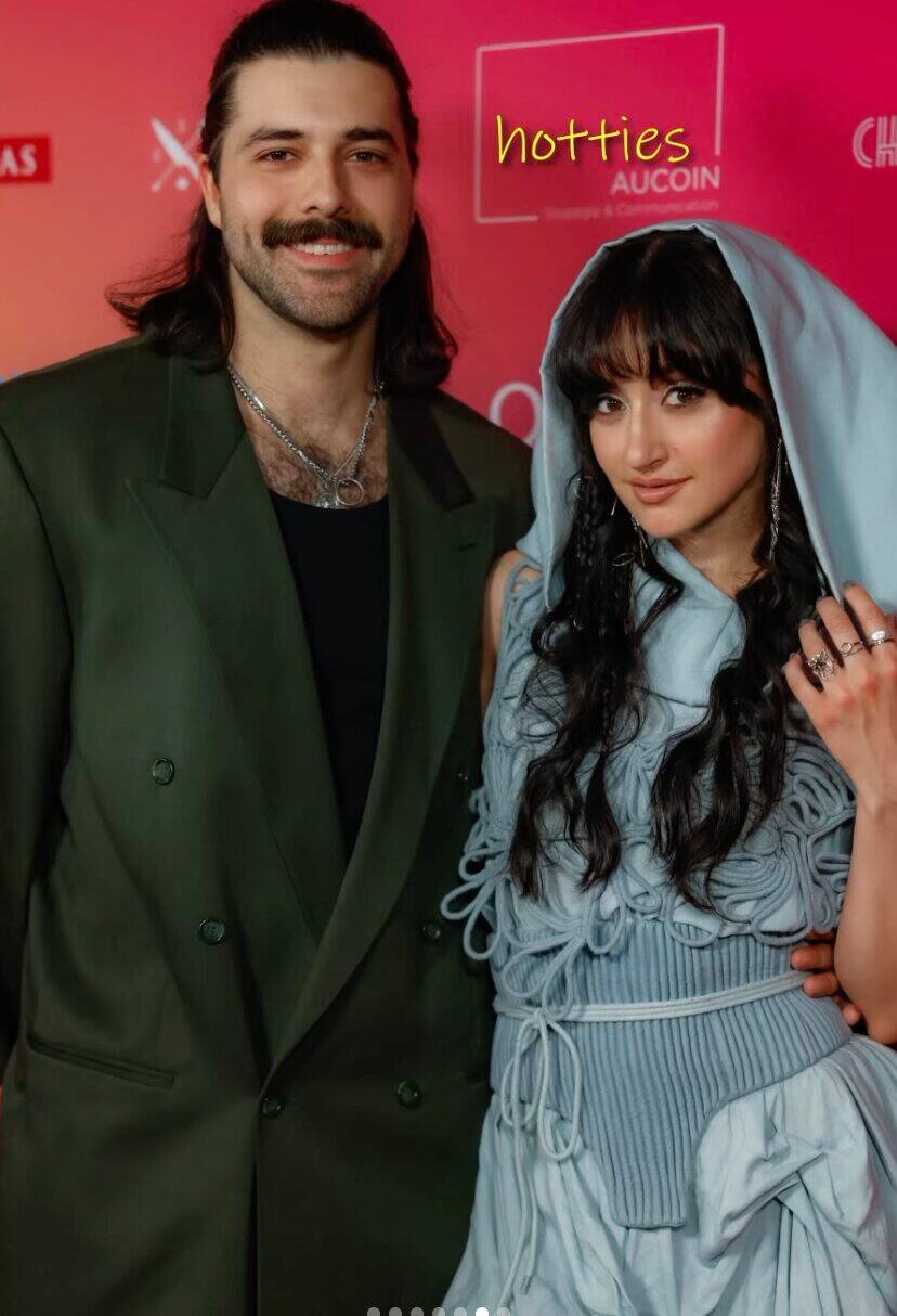 Elle s'excuse pour la fausse demande en mariage