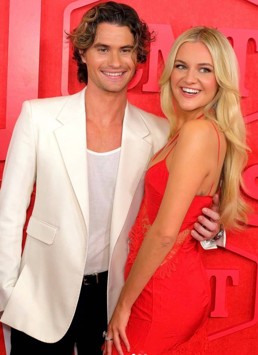 Il se montre toxique et tente de le cacher