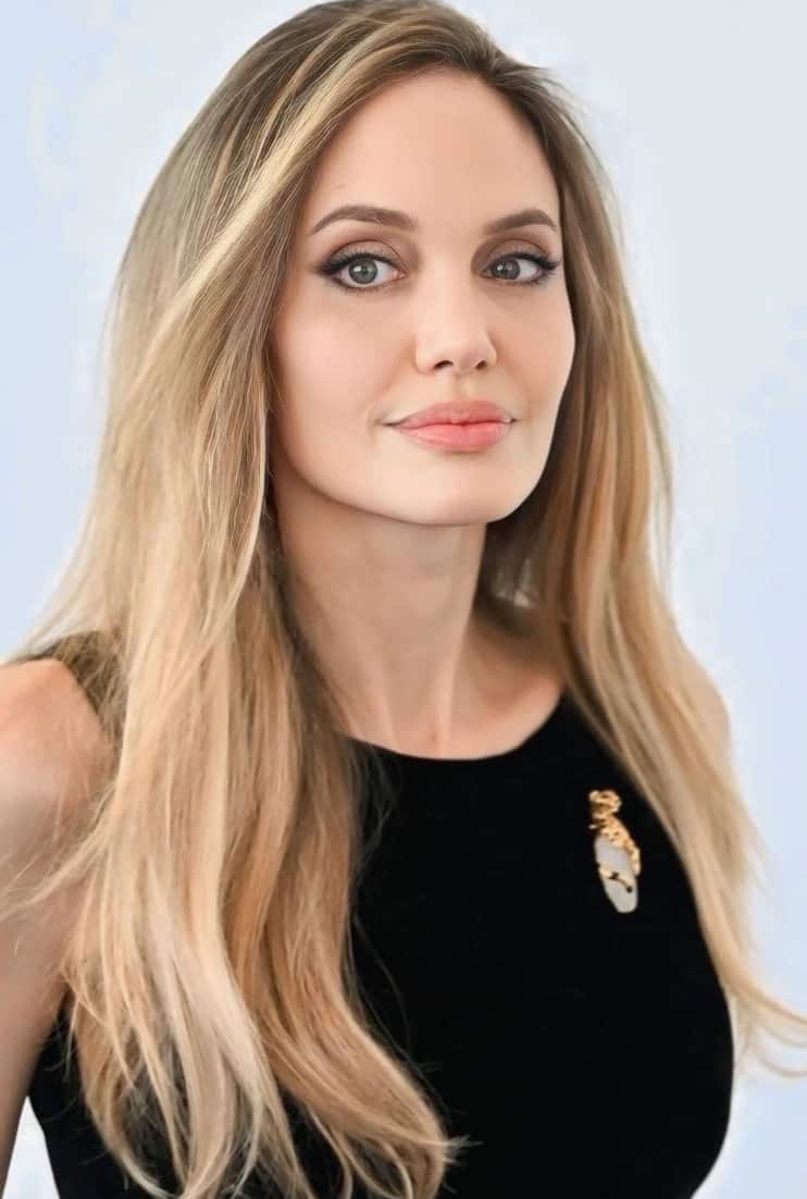 Image principale de l'article La dernière apparition de Jolie choque la planète