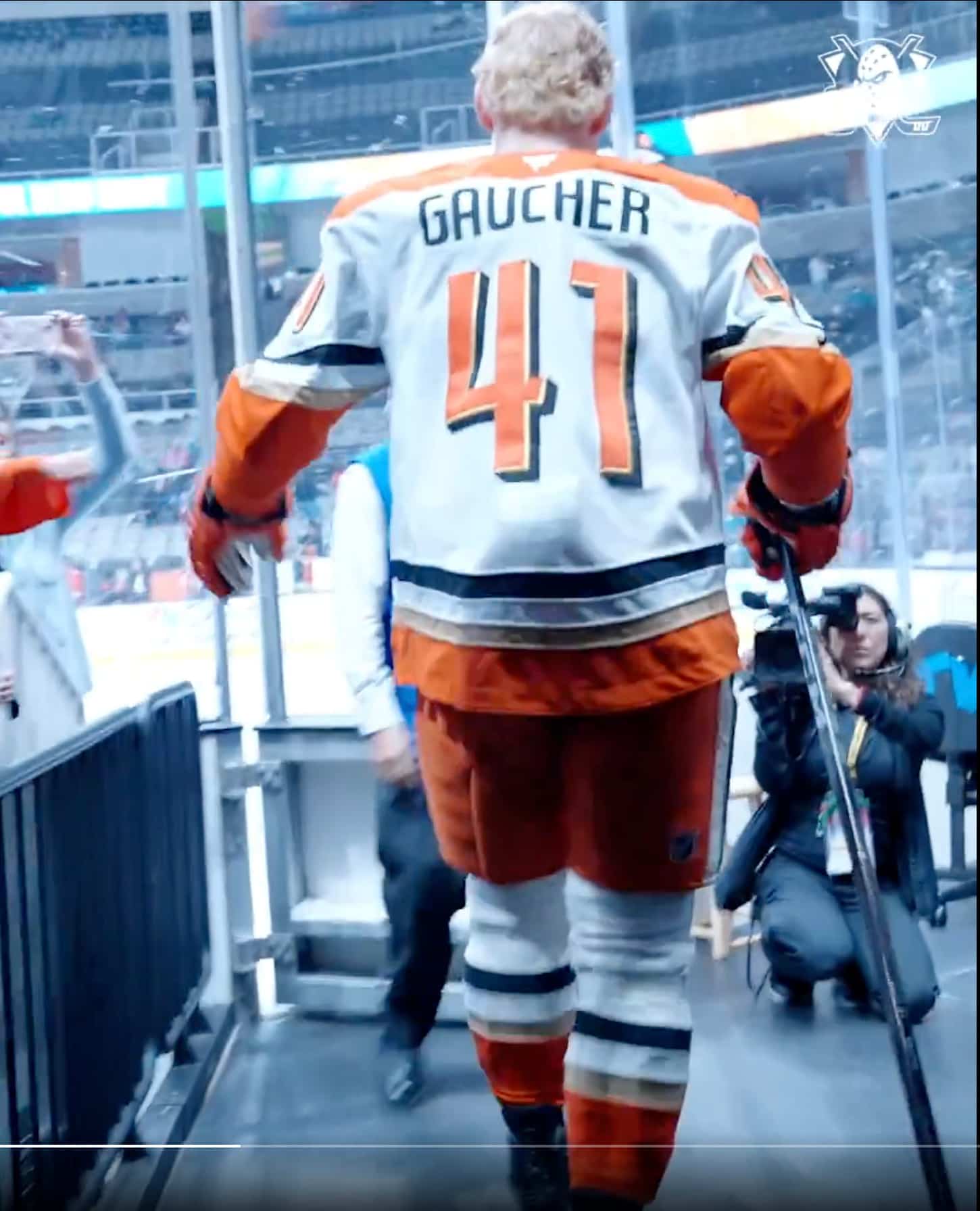 [VIDÉO] Voyez les images des premiers coups de patin de l'ancien des Remparts Nathan Gaucher dans la LNH