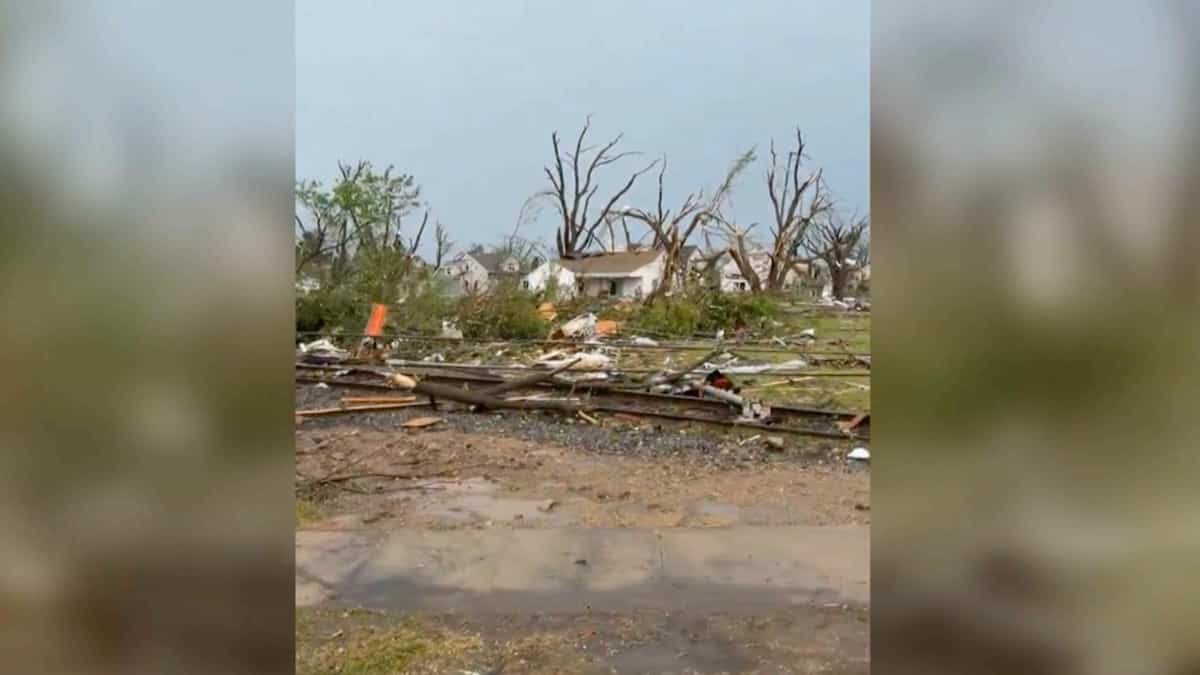 IN PICTURES | Powerful tornado hits Wisconsin IN PICTURES | Powerful tornado hits Wisconsin