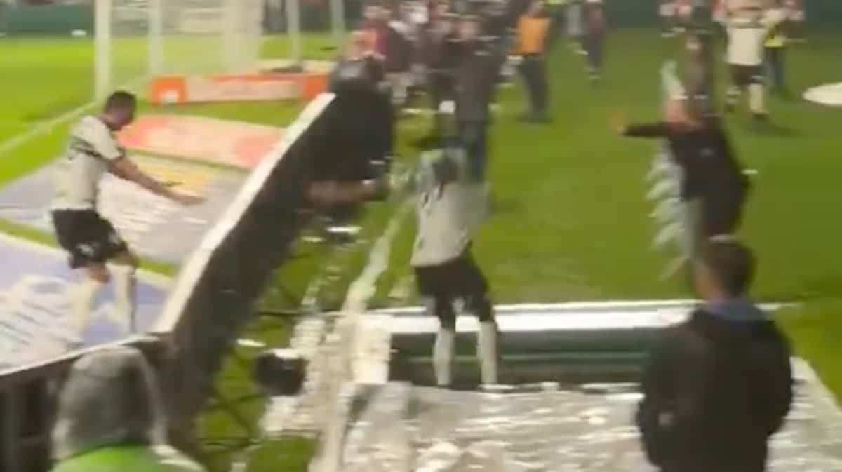 Photo: journaldequebec.com Brazilian Footballer's Viral Goal Celebration Ends in Shocking Tunnel Fall