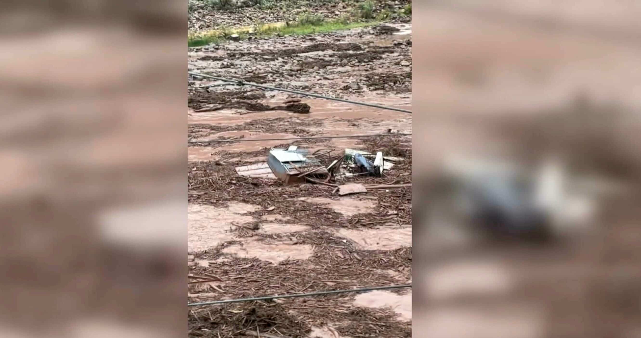 Crue éclair au Grand Canyon: deux morts, les recherches se poursuivent