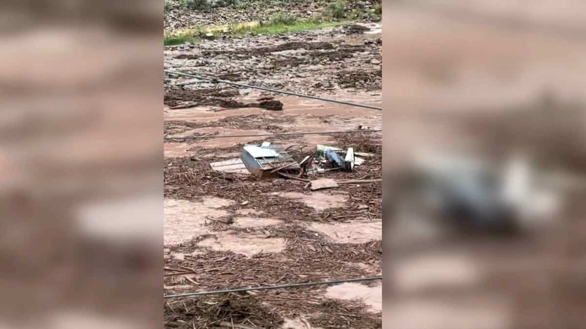 Photo: TVA Nouvelles Grand Canyon Flash Flood Kills Two Hikers and Destroys Waterline