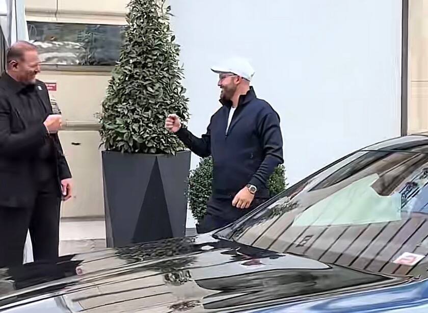 René-Charles est arrivé à Paris
