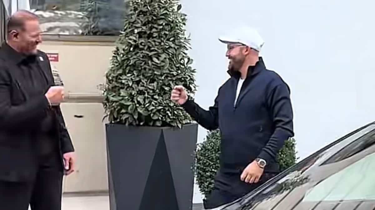 René-Charles est arrivé à Paris
