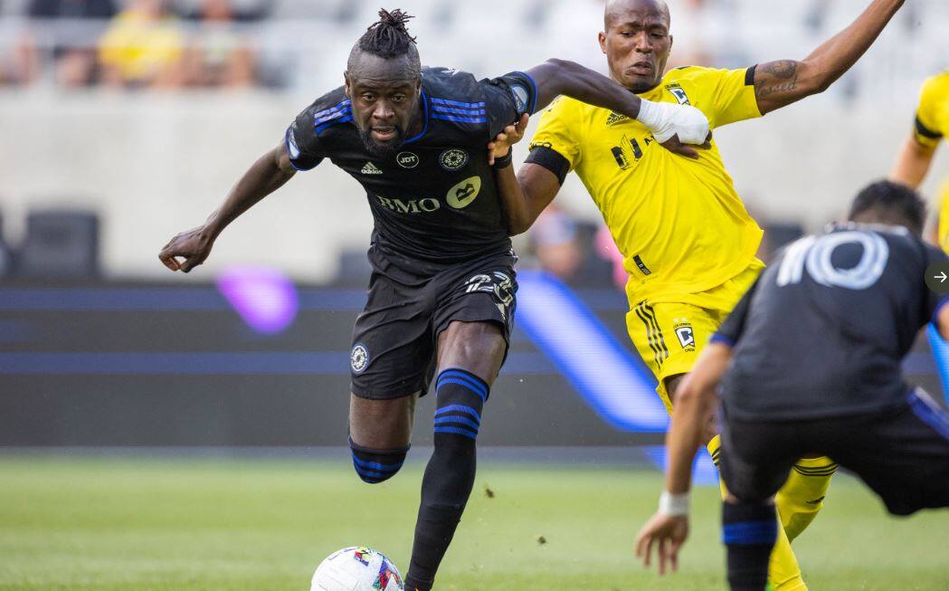EN DIRECT: le match du CF Montr&eacute;al mis sur pause