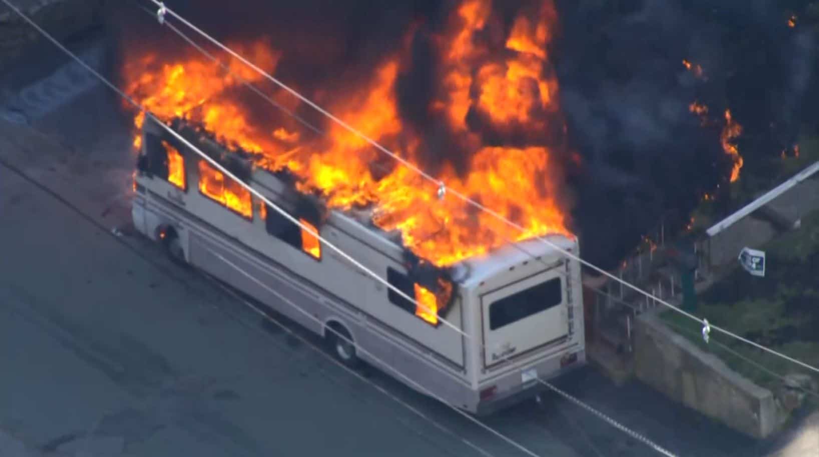 EN VID&Eacute;O | Une importante explosion &agrave; l&rsquo;int&eacute;rieur d&rsquo;un VR fait 3 bless&eacute;s