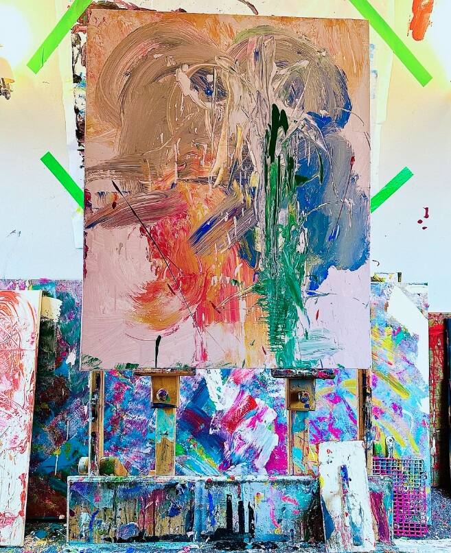 À 2 ans, cet artiste en herbe vend ses toiles à plus de 10 000 $ | JDM
