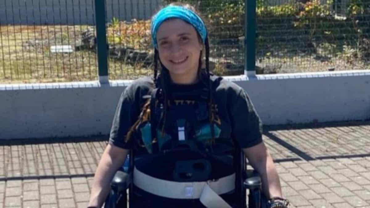 Crushed by a Piano: A woman was paralyzed after helping a friend move Crushed by a Piano: A woman was paralyzed after helping a friend move