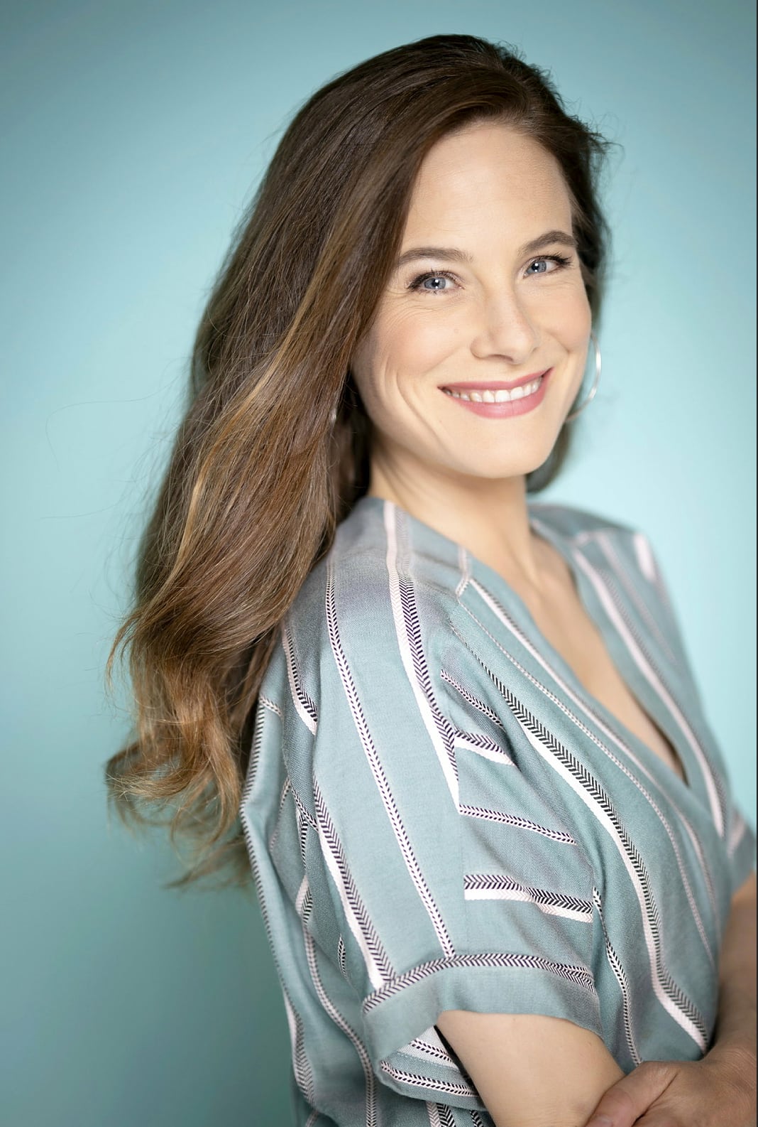 &laquo;La vie de famille est tr&egrave;s importante, mais ma vie professionnelle aussi&raquo;: Caroline Dhavernas, m&egrave;re et actrice, brille dans la s&eacute;rie qu&eacute;b&eacute;coise &laquo;Ravages&raquo;