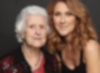 Céline écrit un beau message à Maman Dion