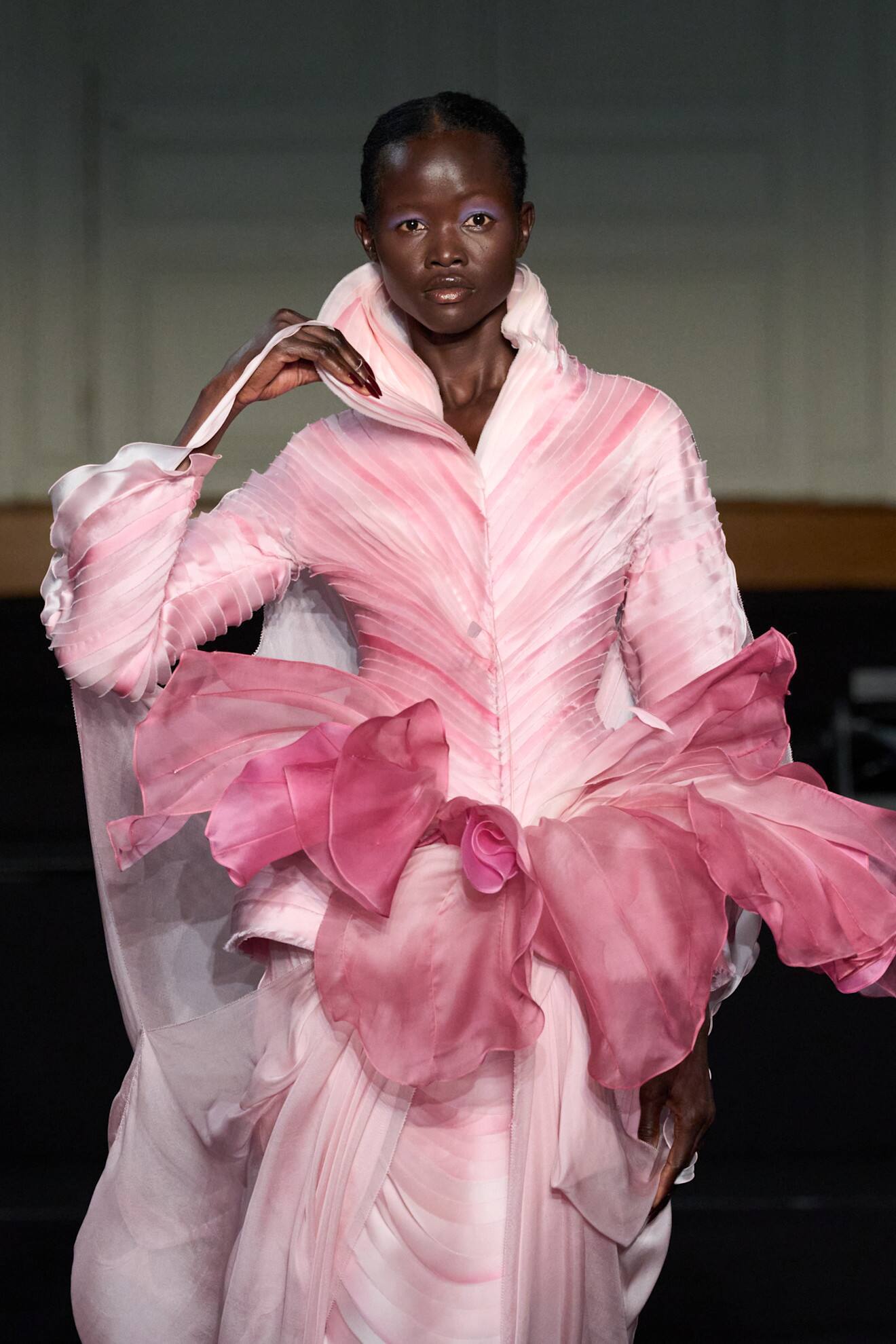 Cheney F24, Valli F24