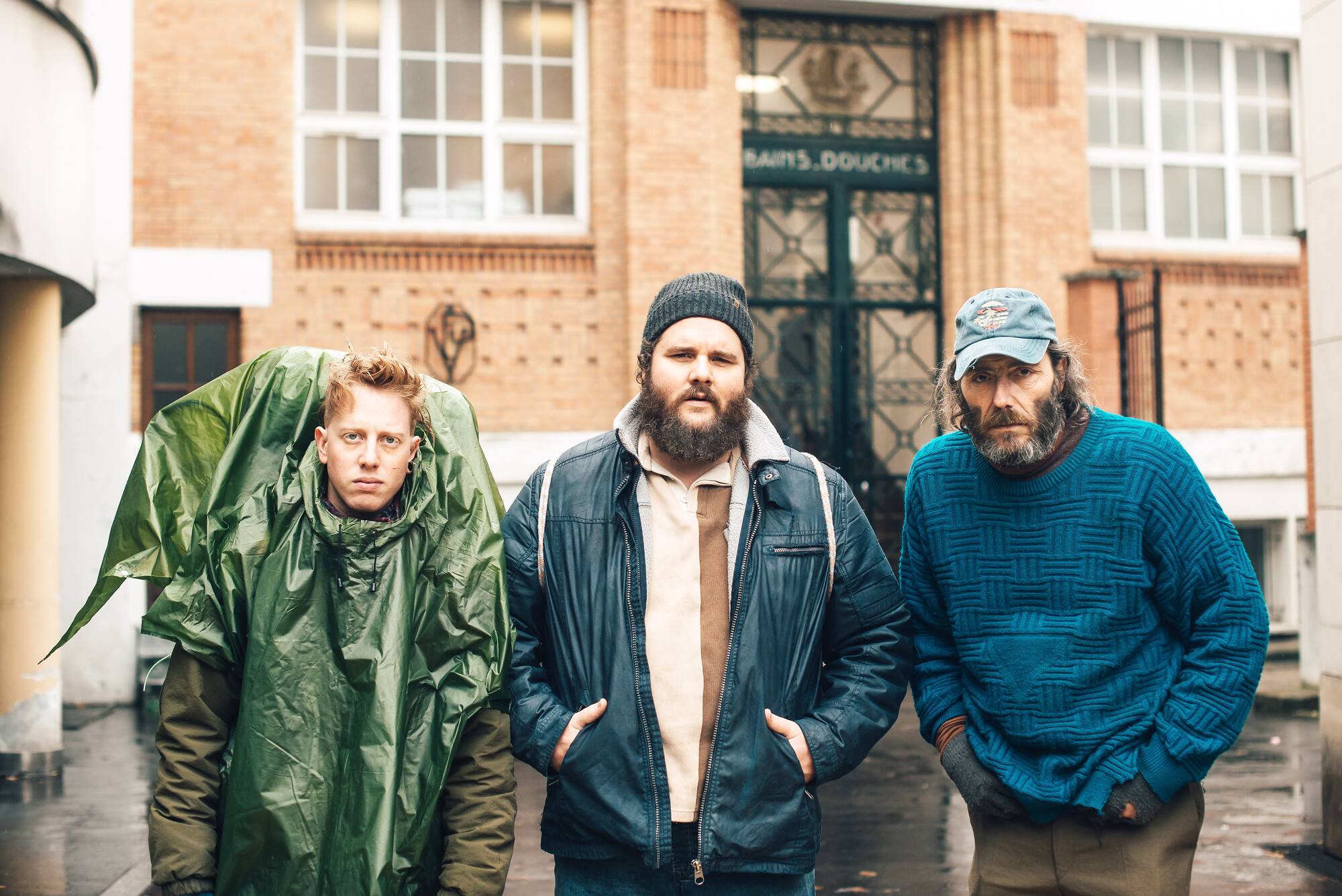 Trois fois rien: une com&eacute;die bienveillante