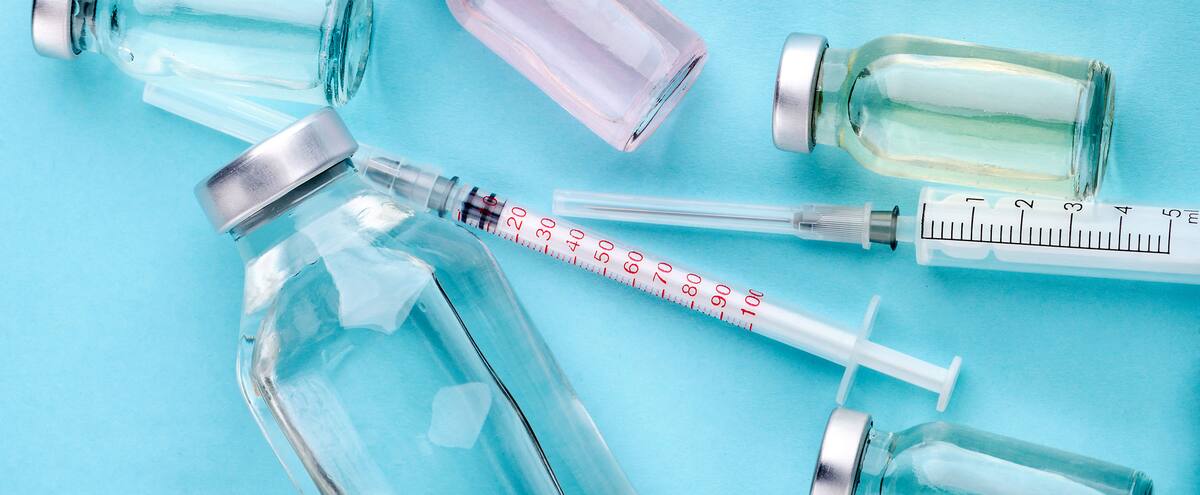 Réduction spectaculaire de la mortalité par la double vaccination contre la COVID-19