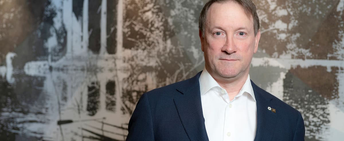 In the Eye of Quebec Inc .: CEO of National Bank buys Molson 1