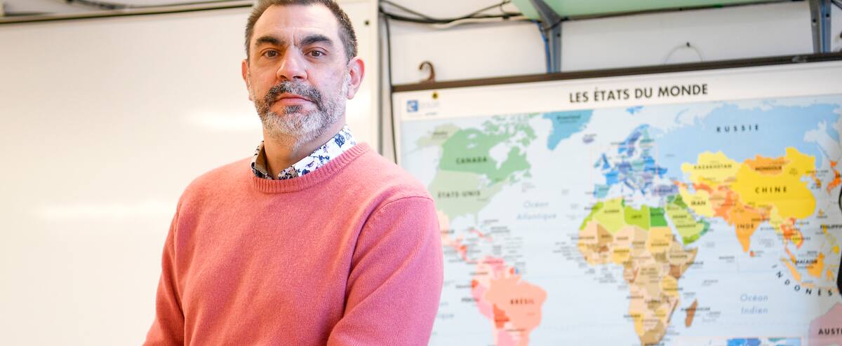 Enseigner en double en raison d’Omicron