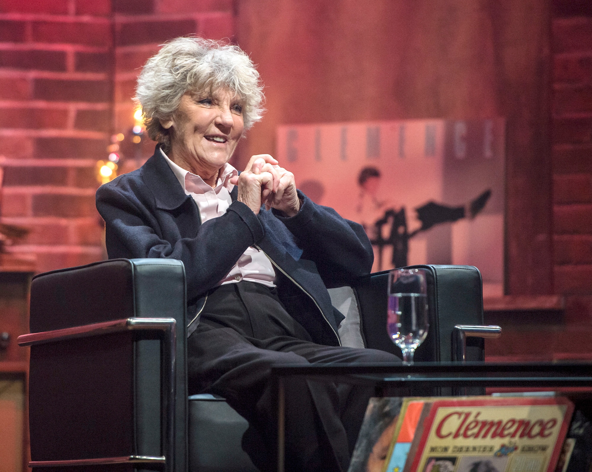 Clémence Desrochers En Couple Avec Louise Latraverse