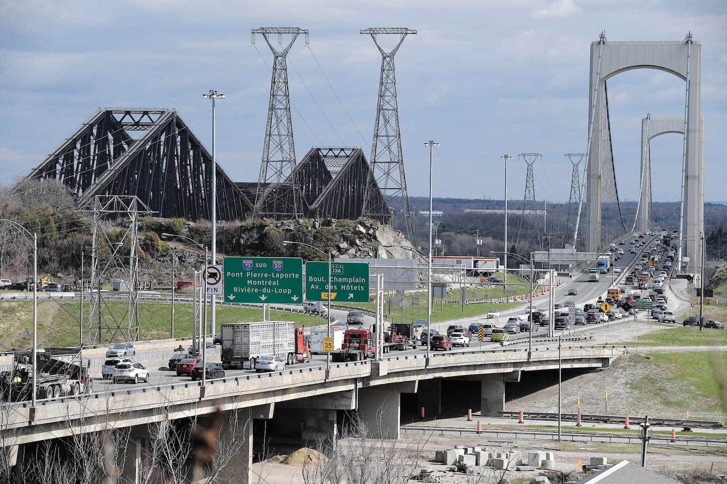 Blocage des ponts à Québec: un «flop total» pour les manifestants Blocage des ponts à Québec: un «flop total» pour les manifestants