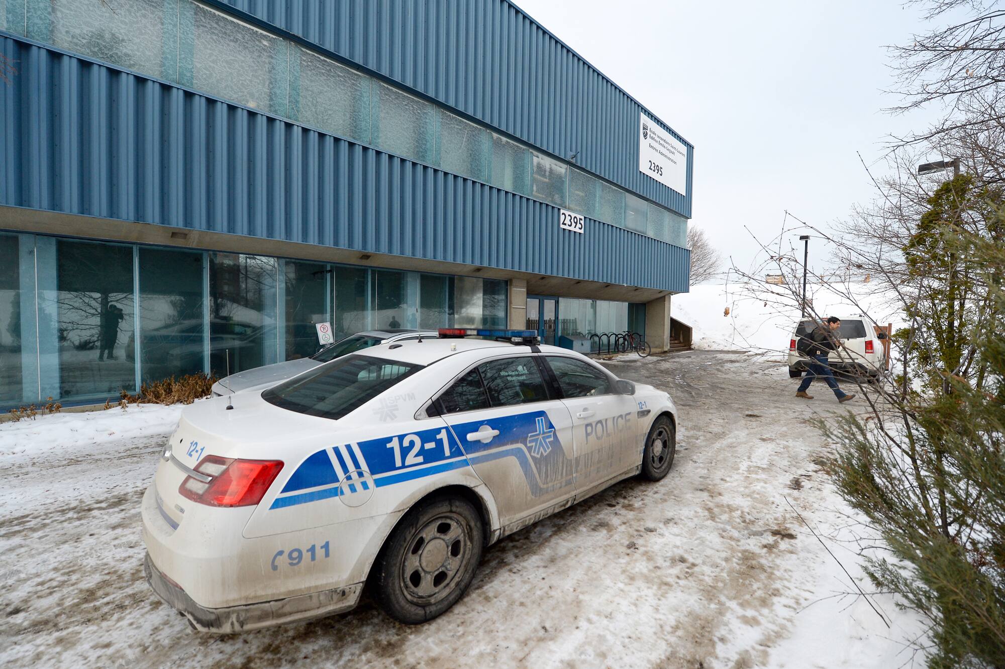 Trois coachs arr&ecirc;t&eacute;s pour des crimes sexuels