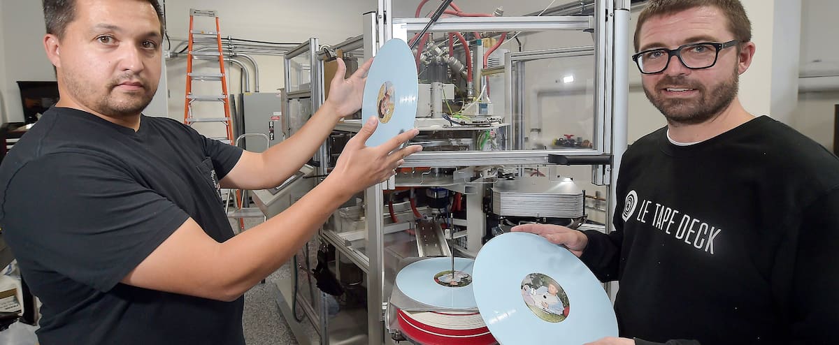 Québec, plaque tournante de la fabrication de disques vinyle