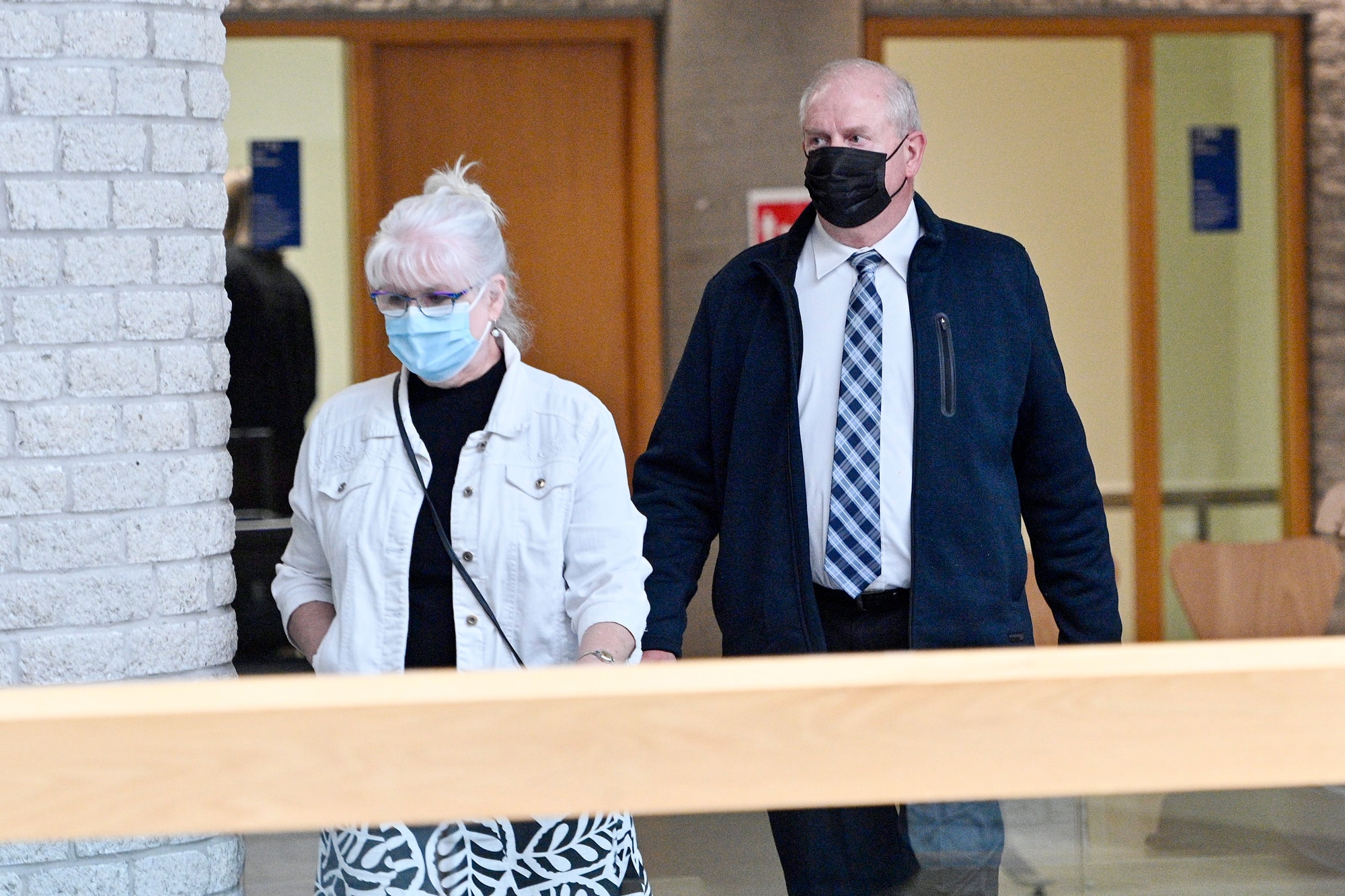 Deux enfants maltrait&eacute;s poursuivent leurs parents