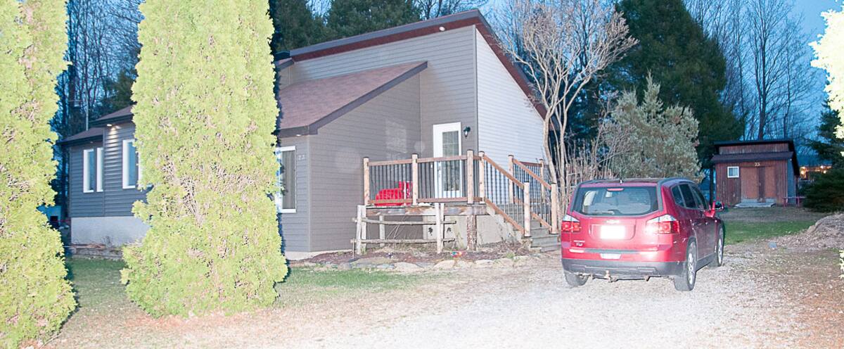 L’amour poignant du frère de la fillette de Granby