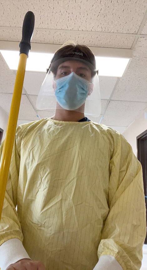 Ayudando a los 16 años Ayudando a los 16 años