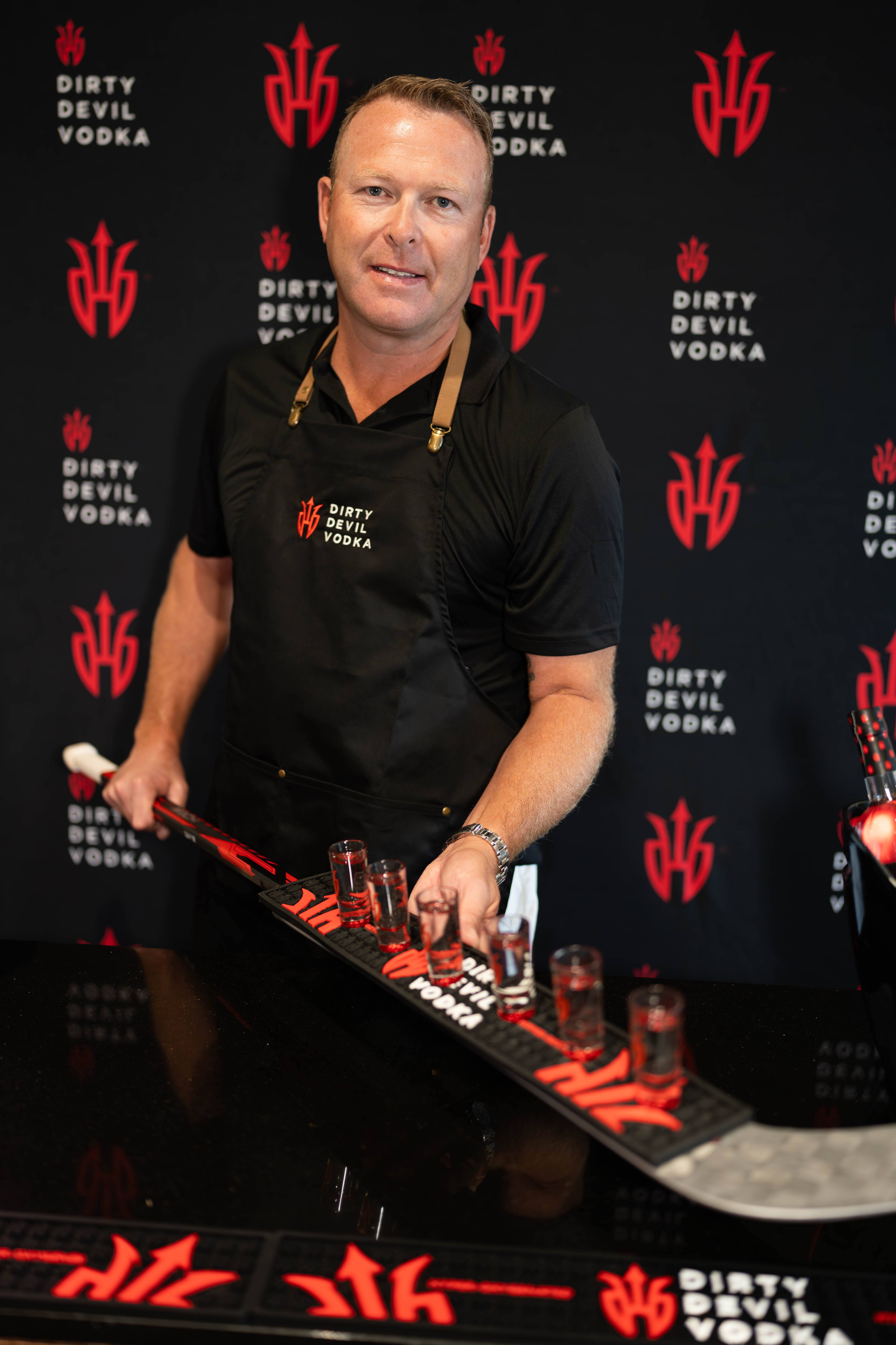 Martin Brodeur devient ambassadeur et actionnaire d&rsquo;une vodka qu&eacute;b&eacute;coise