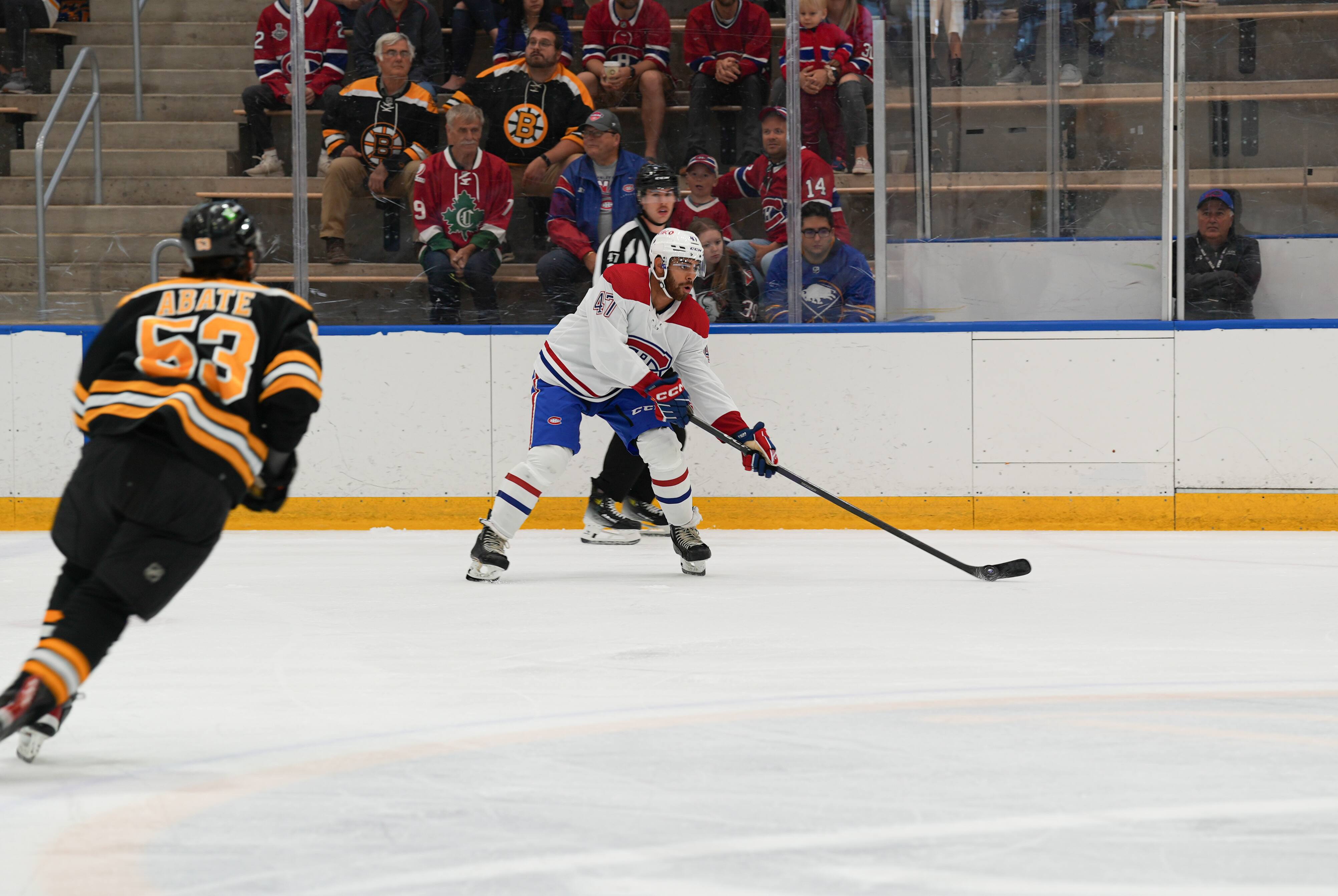 Quentin Miller, Joshua Roy et Jayden Struble en confiance dans un gain contre les Bruins