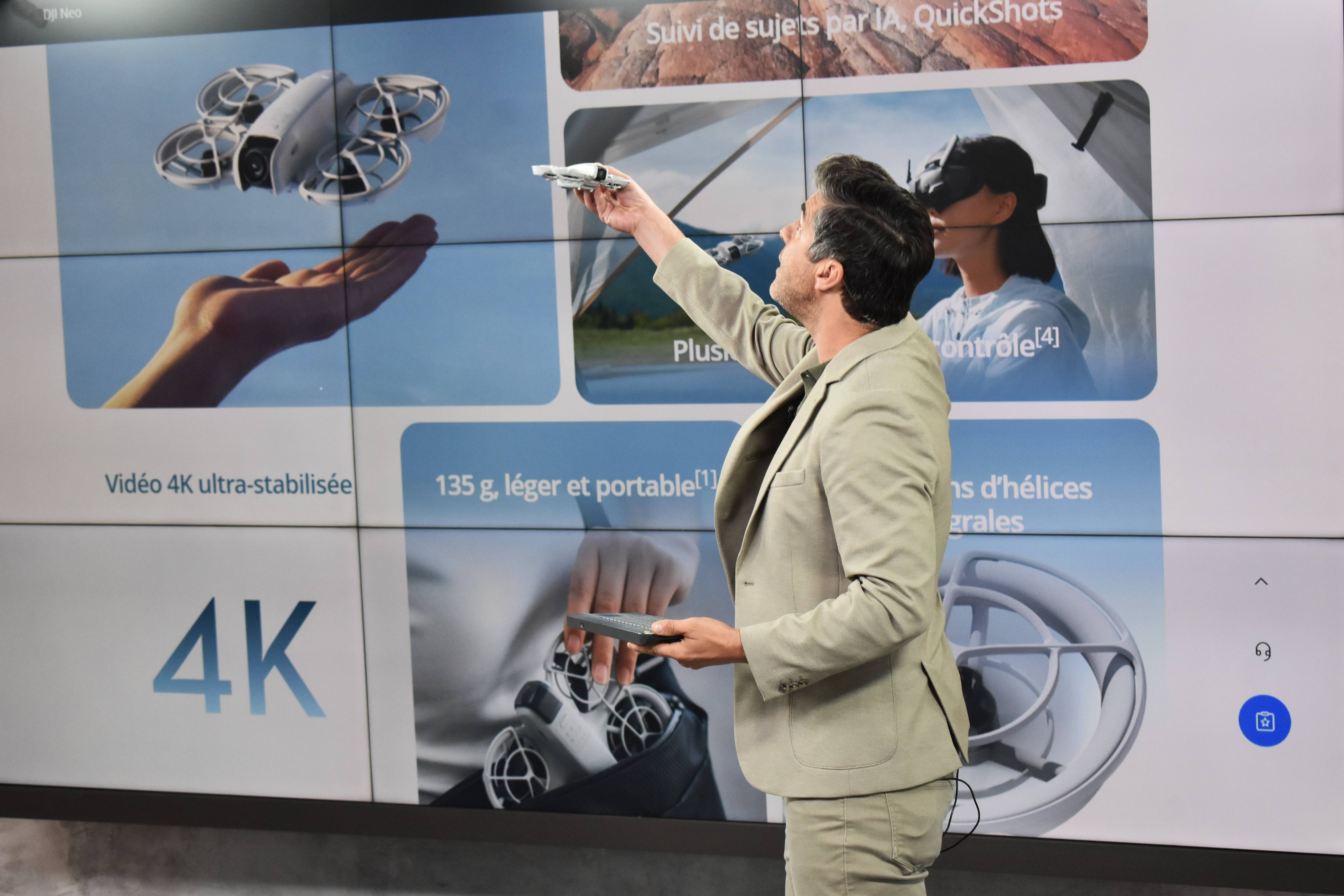 Mathieu teste son nouveau jouet en direct! 