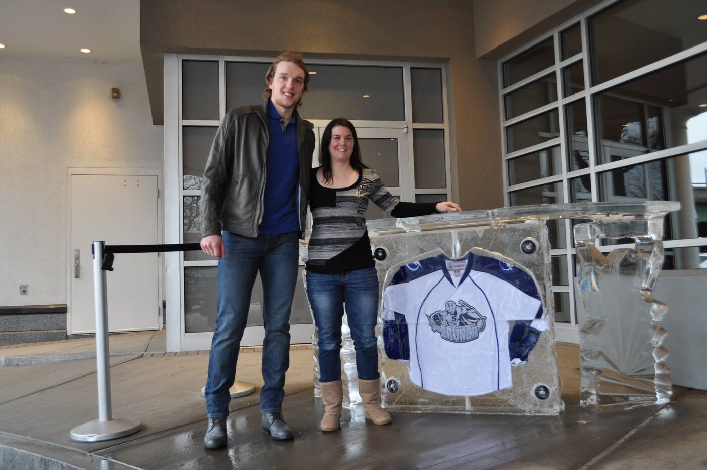 Vasilevskiy portera un masque peint par une artiste québécoise lors du ...