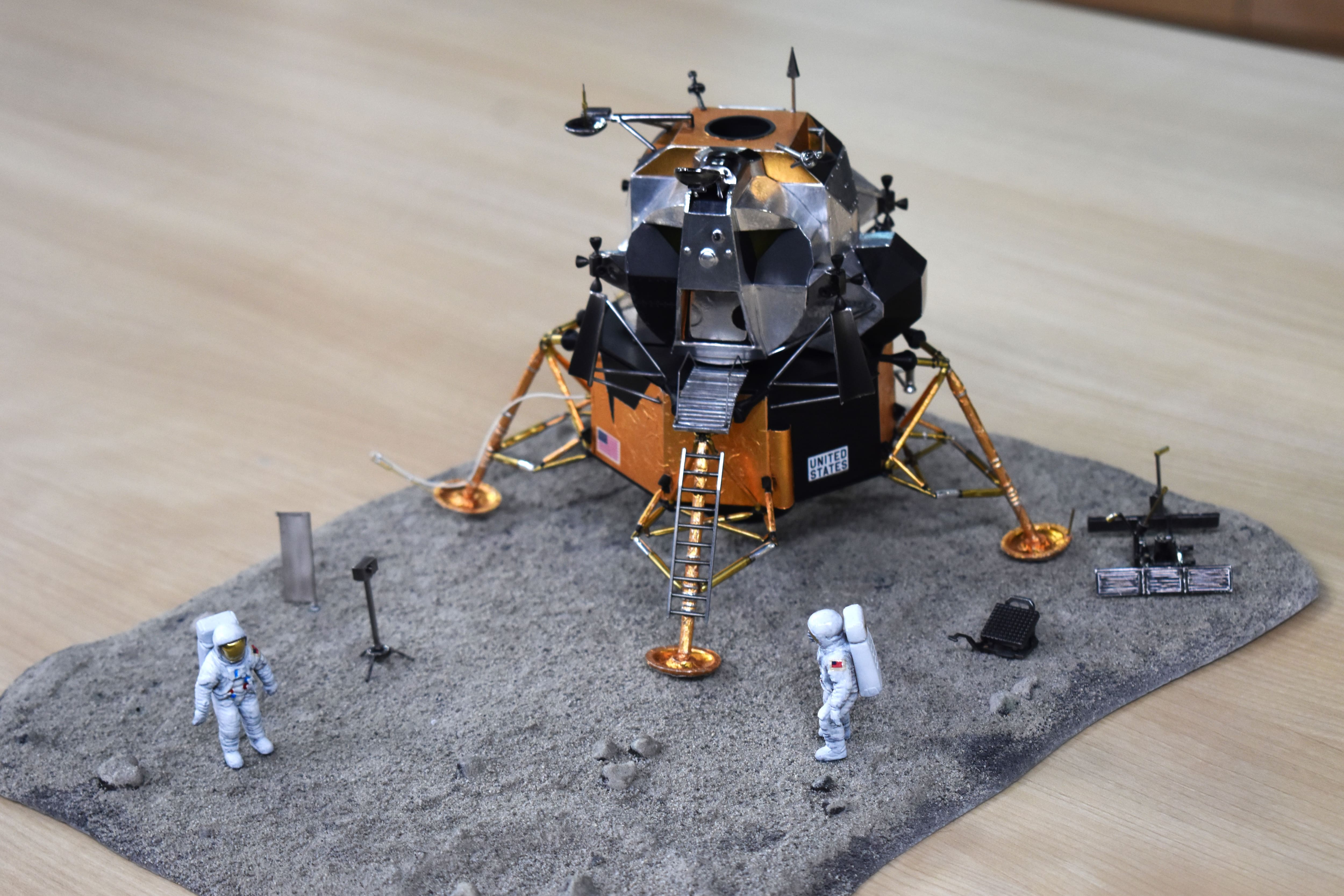 LE 9H15 | LE MYTHE DES ALUNISSAGES FILMÉS