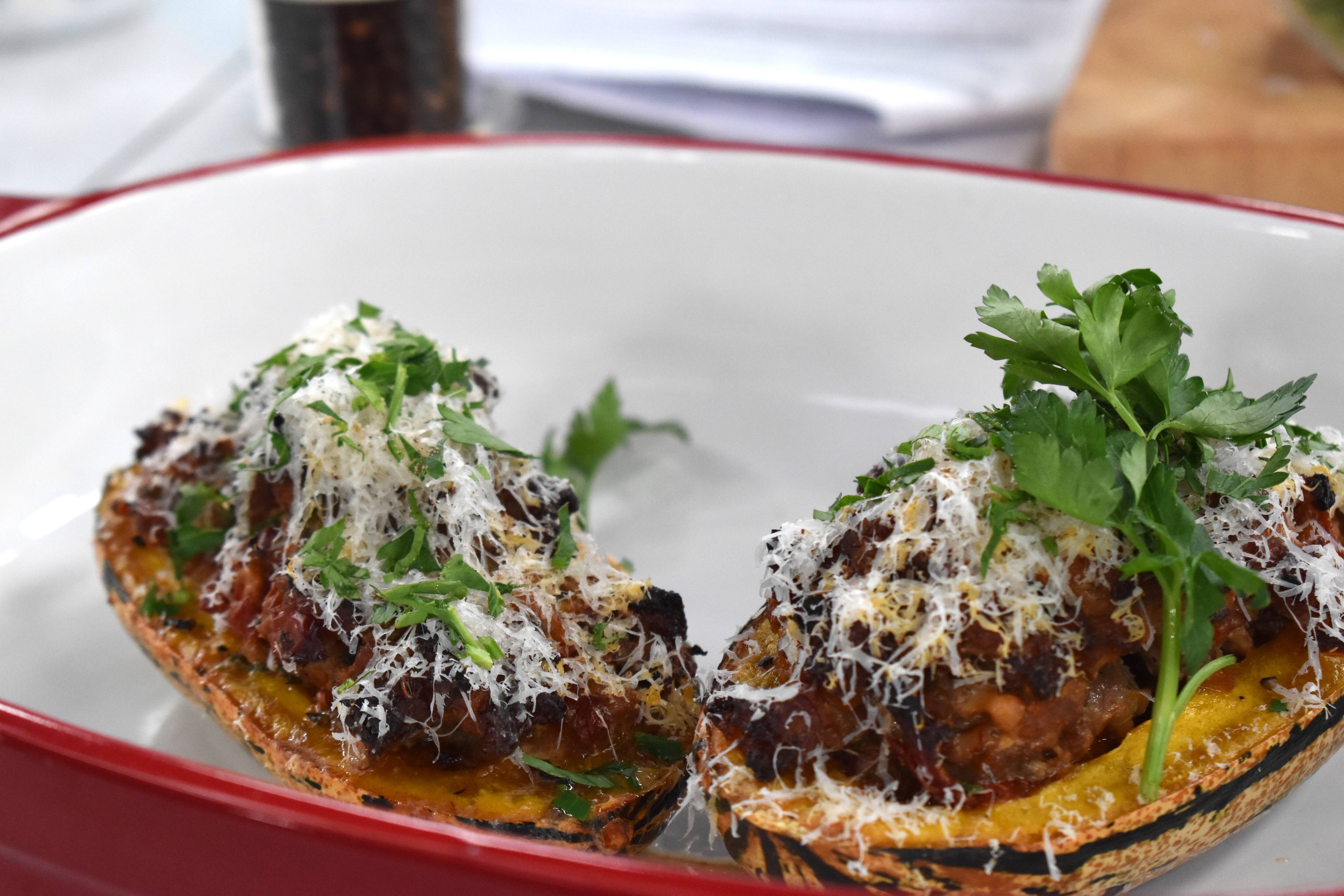 Courges farcies à la saucisse italienne douce