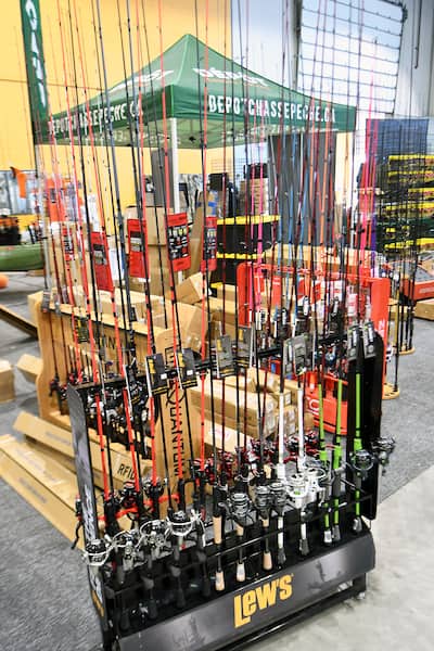 Uma imponente escolha de canne à pêche para os amadores