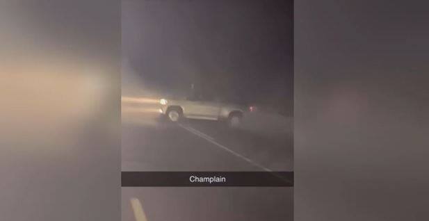 Des chauffards font déraper leur voiture sur l'autoroute: des ...
