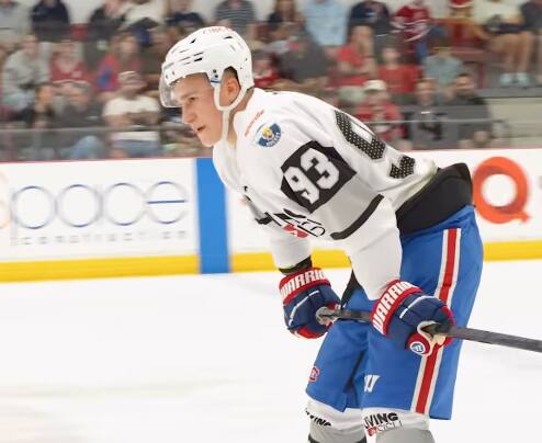 Ivan Demidov s&rsquo;amuse lors d&rsquo;un match &agrave; 3 contre 3 &agrave; Montr&eacute;al