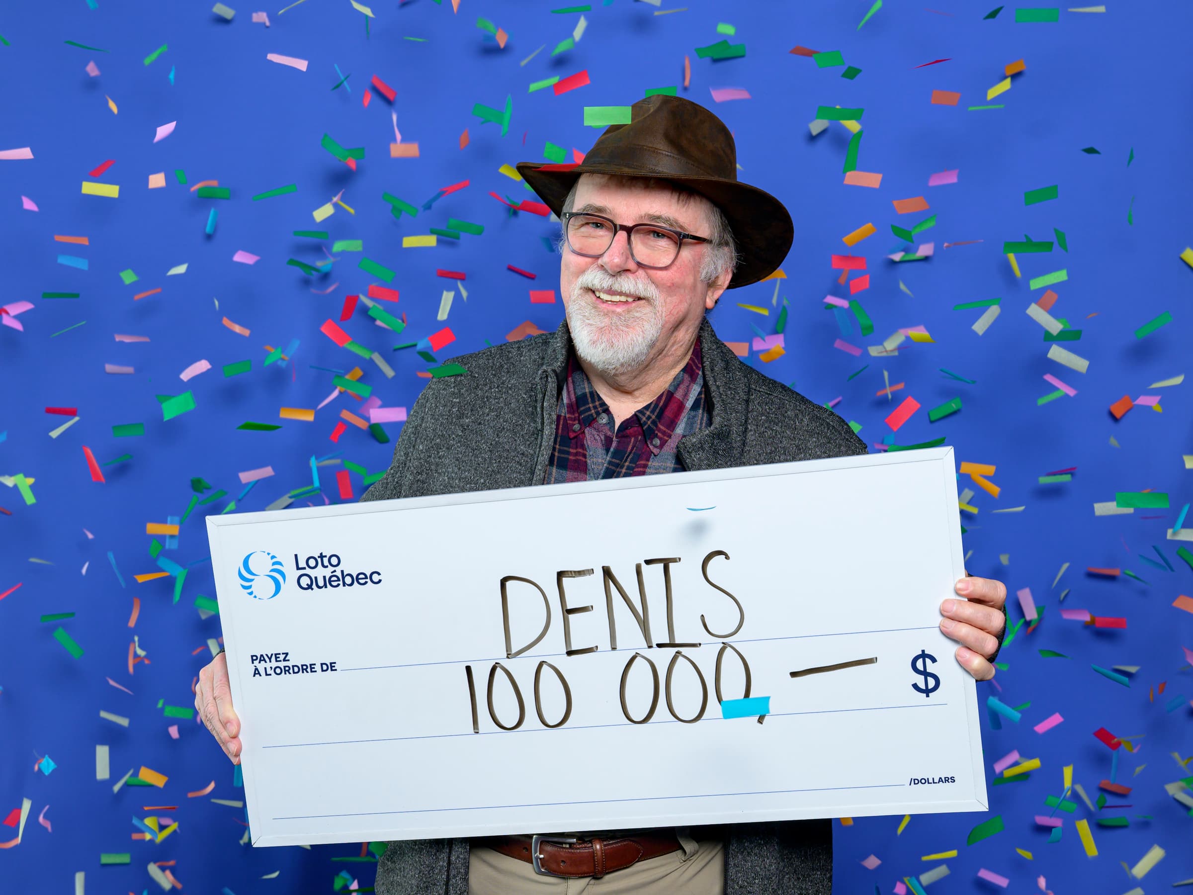 Un cadeau de No&euml;l: il retrouve son billet gagnant de 100 000 $ du Loto 6/49