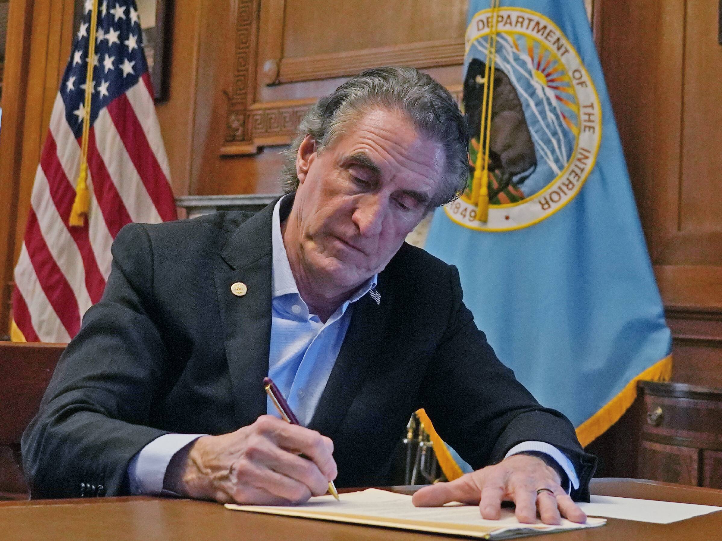 Le ministre de l'Int&eacute;rieur am&eacute;ricain en visite au Venezuela