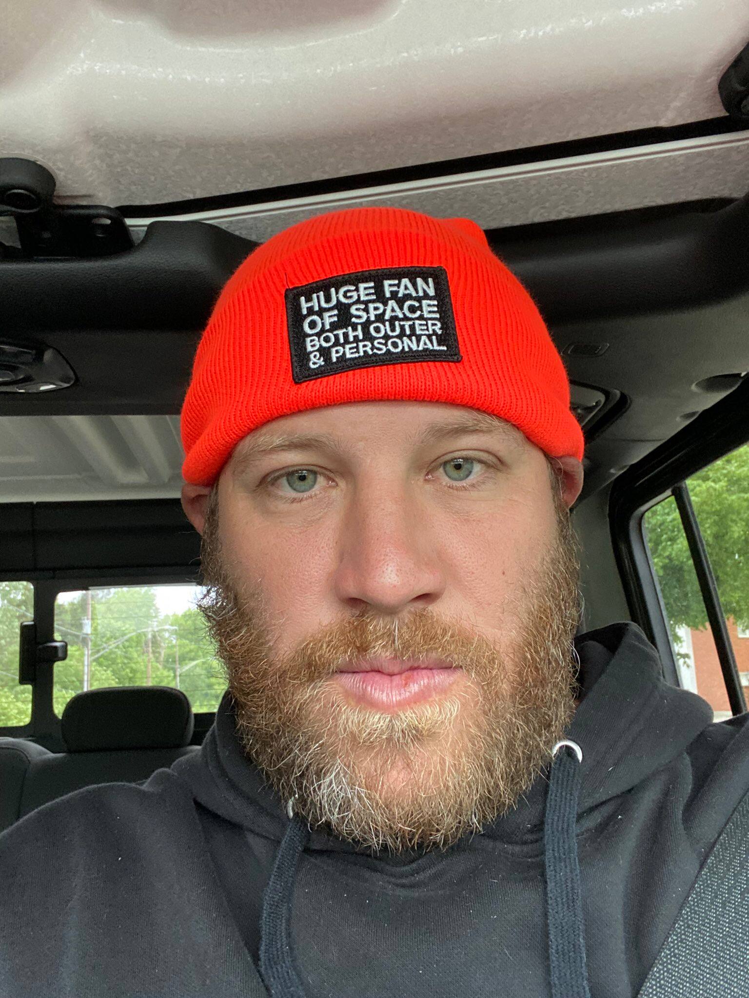 Il insulte une femme sur Twitter