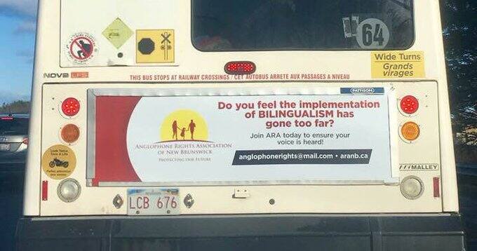 Une publicité antibilinguisme fait réagir à Moncton JDQ