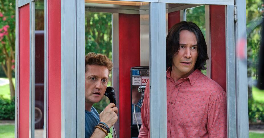 Bill & Ted Face the Music paraîtra au cinéma le 21 août prochain.