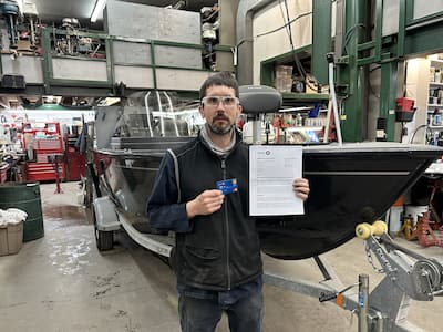 Aselin Weng, médico de familia, no entiende por qué BMO no puede bloquear los retiros fraudulentos, mientras que otras empresas sí lo consiguen.