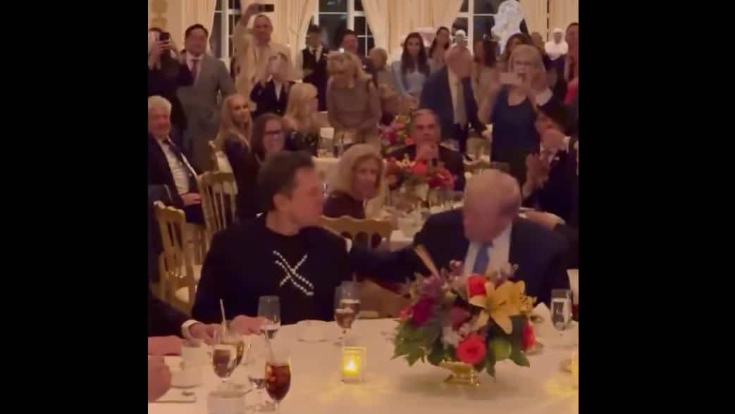 Transition &agrave; la Maison-Blanche: Trump c&eacute;l&egrave;bre l&rsquo;Action de gr&acirc;ce avec Elon Musk